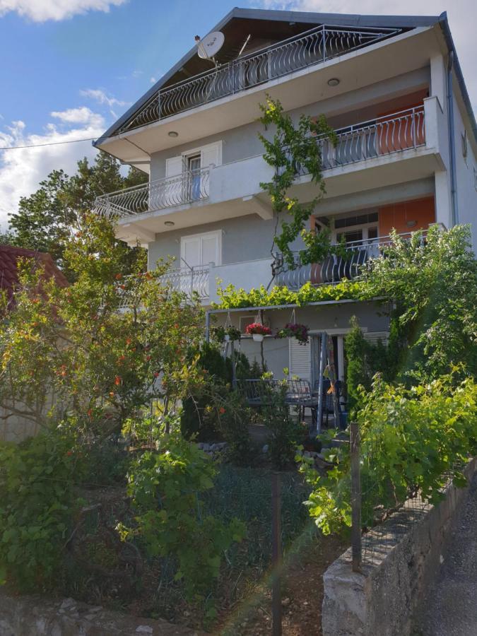 Apartments Mima Kaštela Eksteriør billede