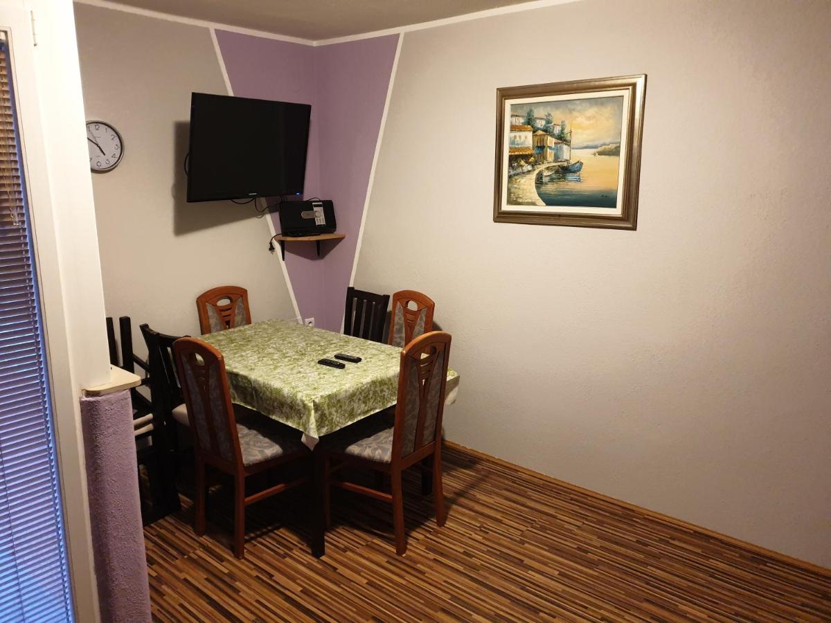 Apartments Mima Kaštela Eksteriør billede