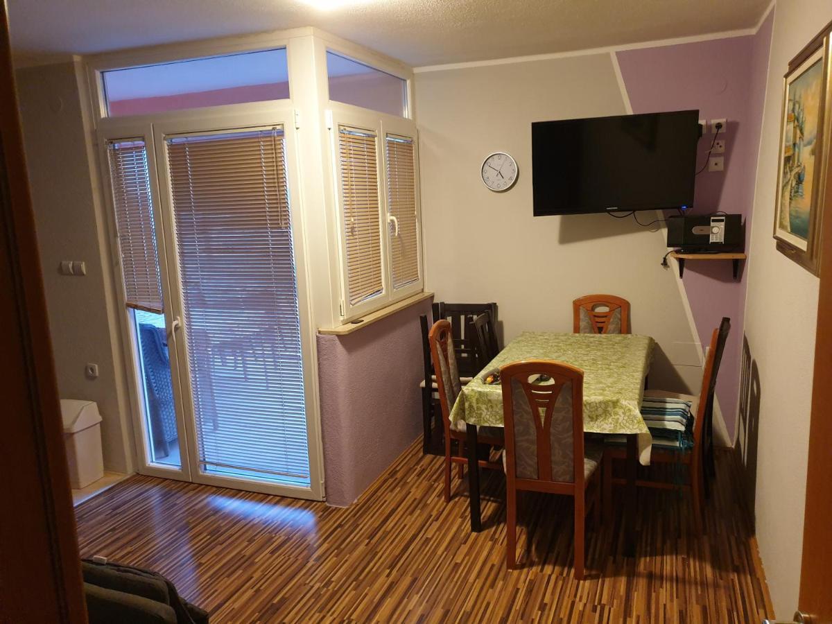 Apartments Mima Kaštela Eksteriør billede