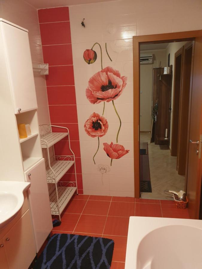 Apartments Mima Kaštela Eksteriør billede