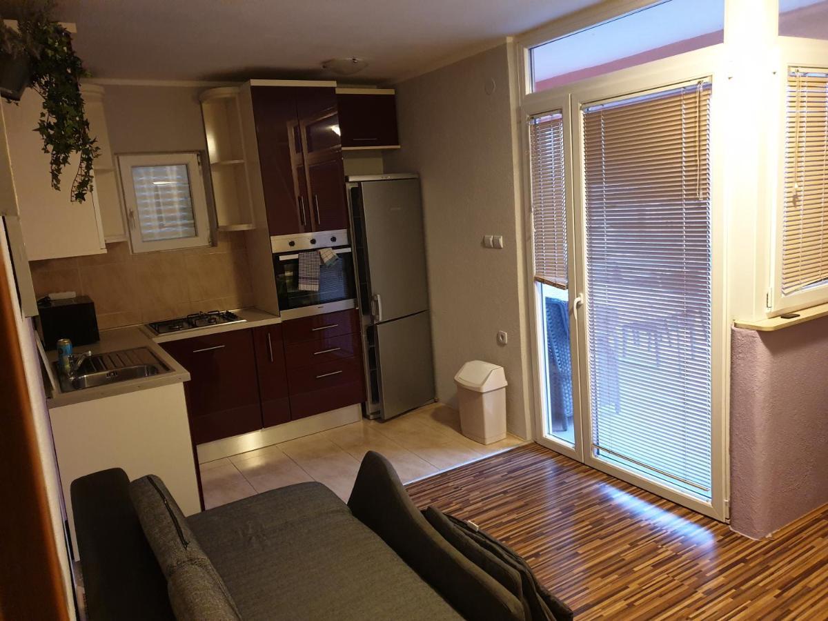 Apartments Mima Kaštela Eksteriør billede